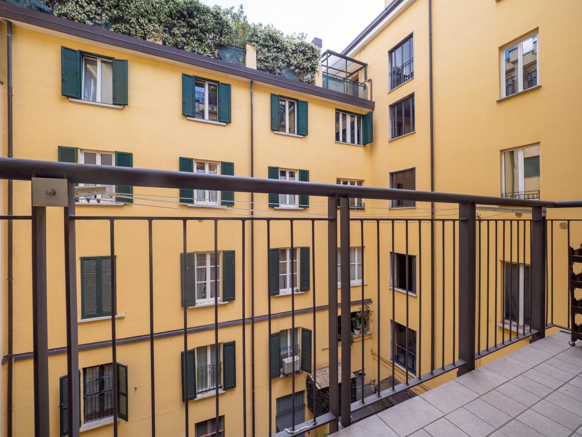 Appartamento Da Enzo Milano Centro Buitenkant foto